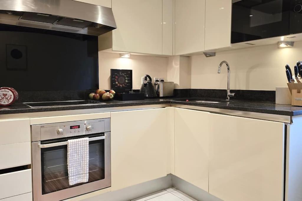 Cosy Flat Next To Hyde Park Paddington * Лондон
