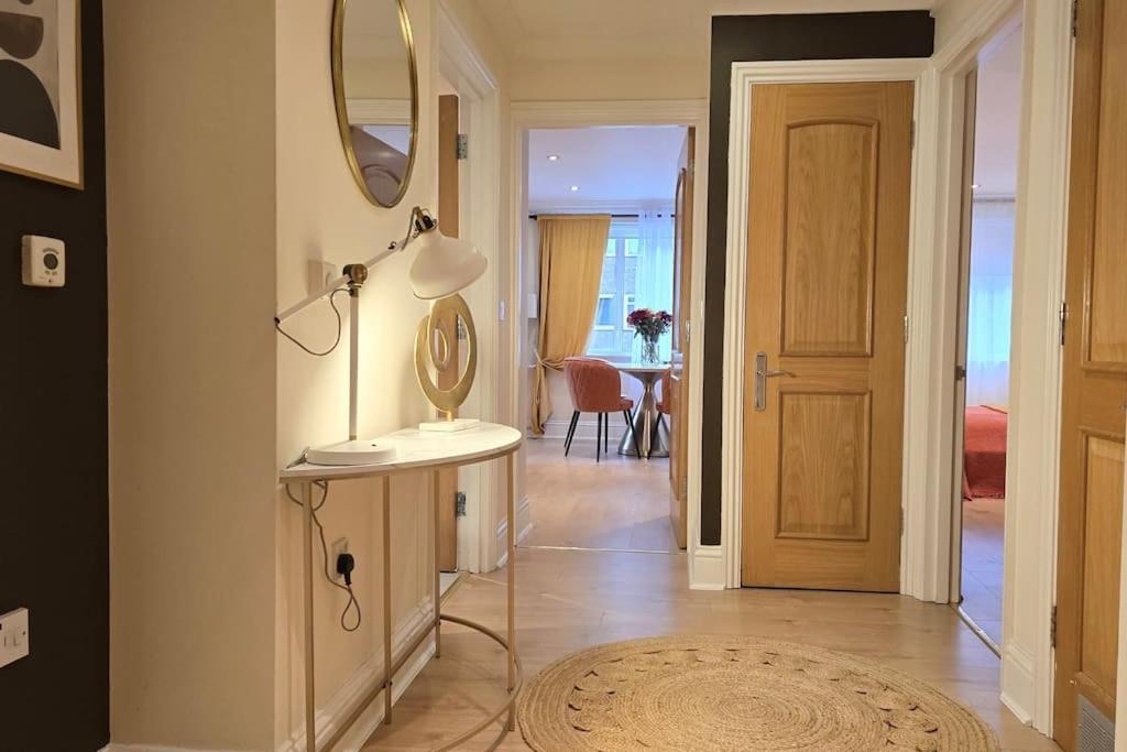 Cosy Flat Next To Hyde Park Paddington Апартаменты *
